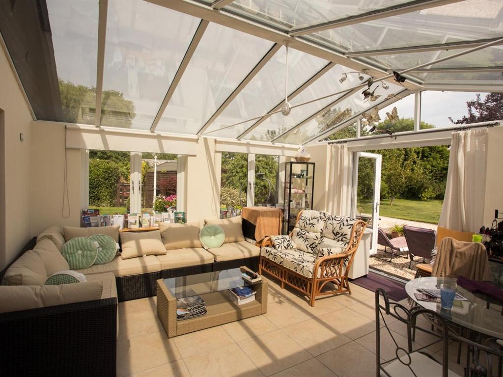 Treetops Cottages & Spa Grimsby Bagian luar foto